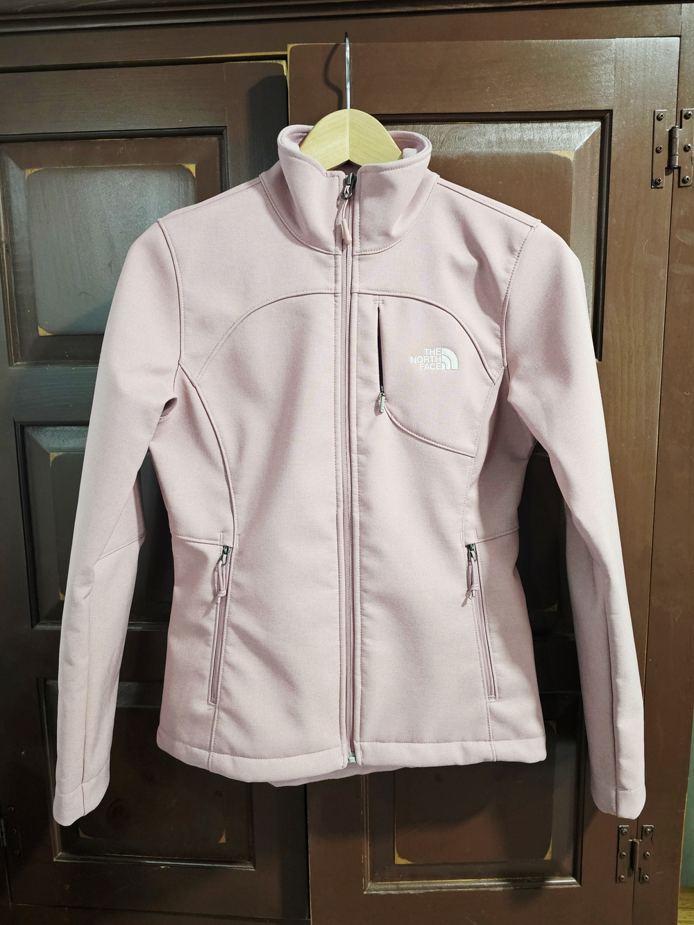 The North Face Women's Windwall Pink Softshell Utility Jacket